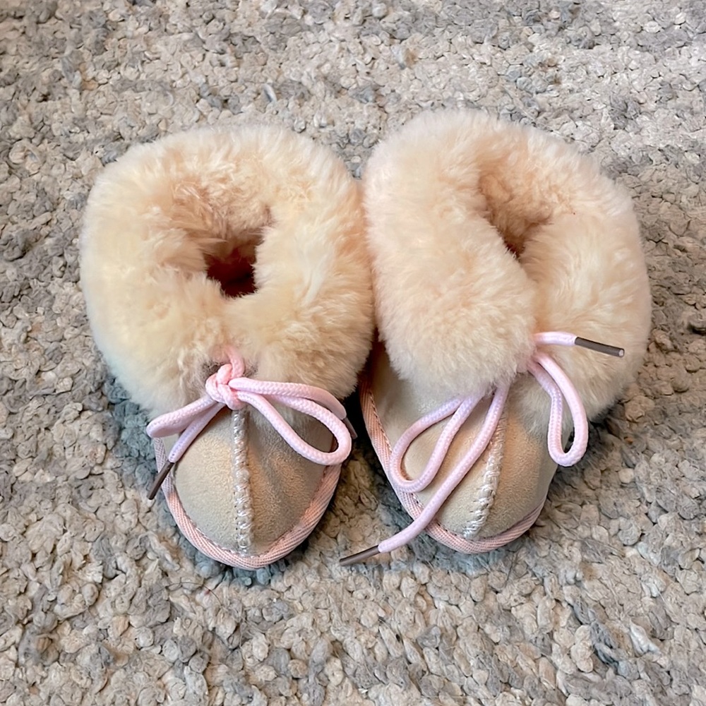 100% Alpaca Moccasins